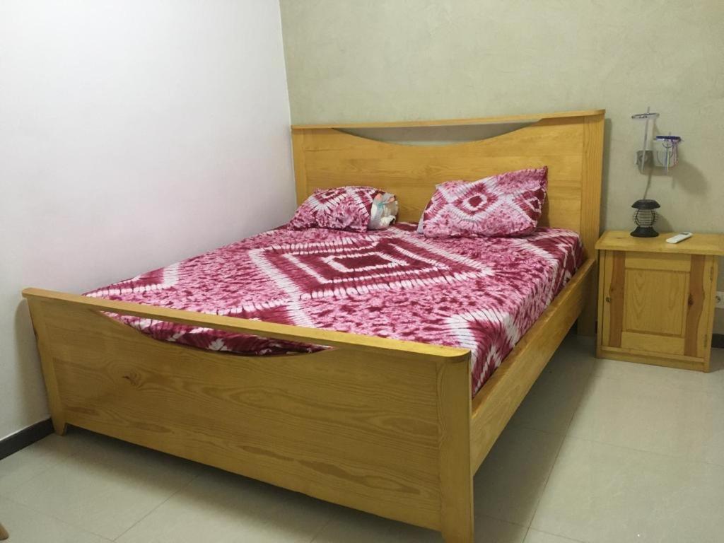 Saly - Villa Kage 6 Chambres -Clim-Wifi-Eau Chaude-Billard-Babyfoot-Ping Pong-Canal - Electricite Non Comprise Dış mekan fotoğraf