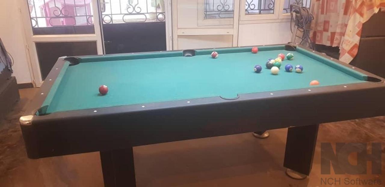 Saly - Villa Kage 6 Chambres -Clim-Wifi-Eau Chaude-Billard-Babyfoot-Ping Pong-Canal - Electricite Non Comprise Dış mekan fotoğraf